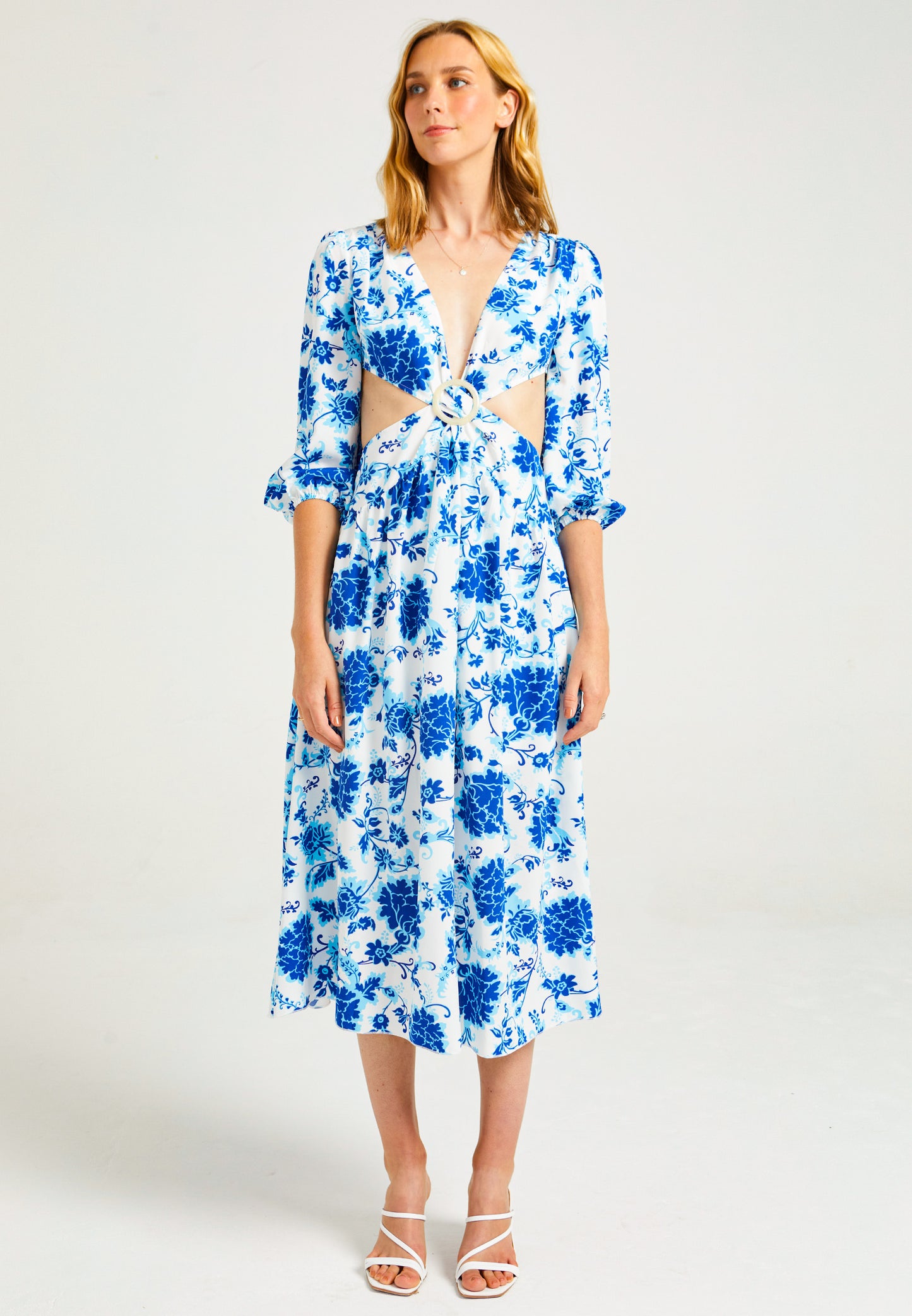 Cut-Out Midi Dress with Buckle in White Blue Floral