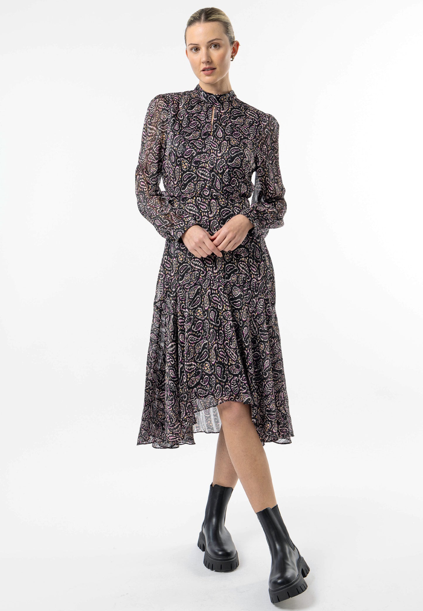 Long Sleeve Chiffon Midi Dress in Black Boho Print