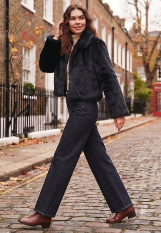Short Faux Fur Coat with Zip in Black