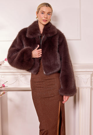 Short Faux Fur Coat with Zip in Brown